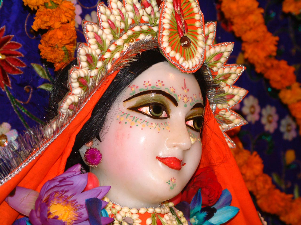 You are currently viewing Opening of Śrīmatī Rādhārāṇī’s Eyes